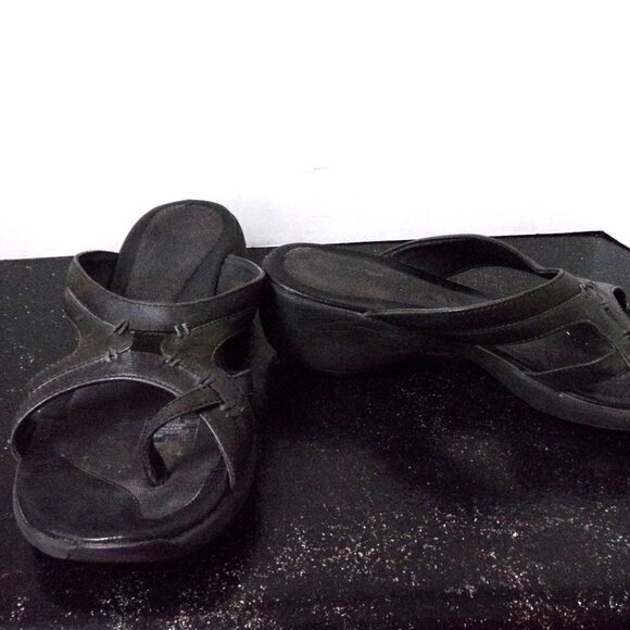 Merrell Black Sundial Spin Wedge Sandals Leather - Picture 1 of 6